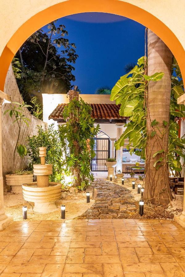 Casa Dos Lirios (A Boutique Bed&Breakfast) Mérida Exterior foto