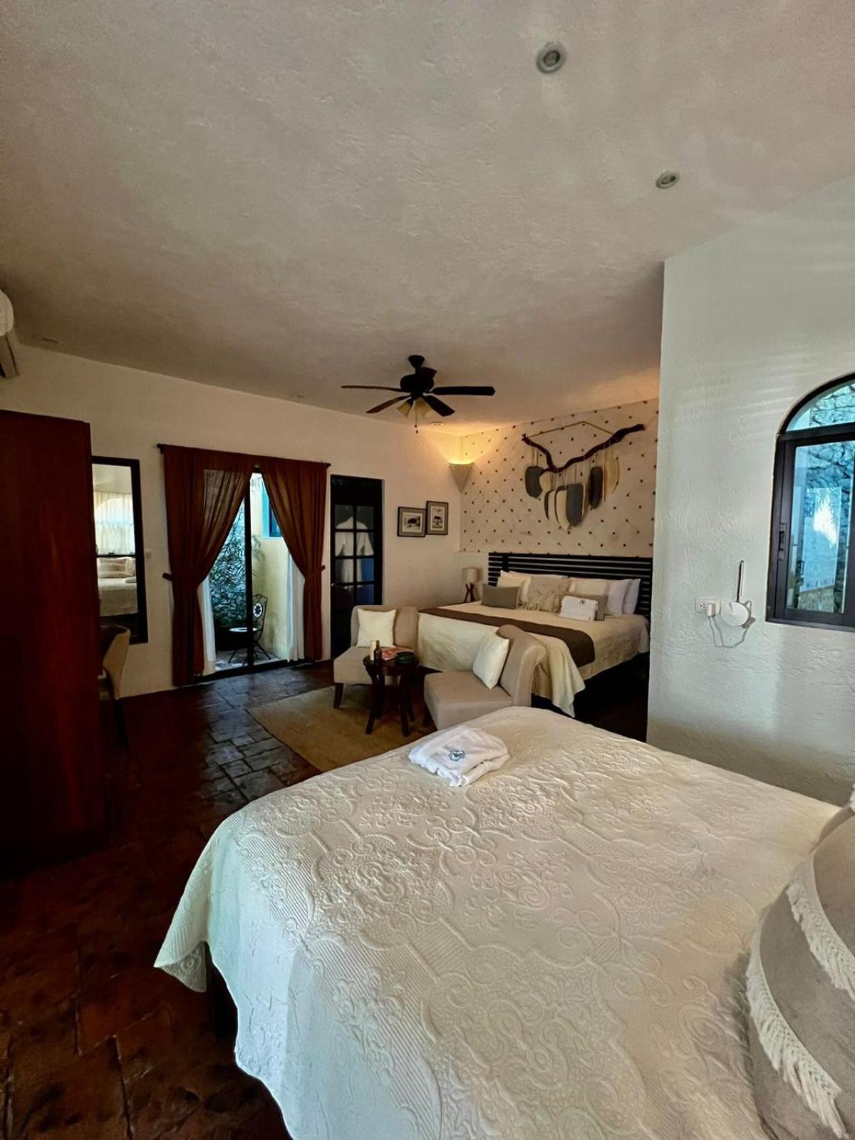 Casa Dos Lirios (A Boutique Bed&Breakfast) Mérida Exterior foto